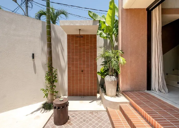 Bedouin Loft Pererenan Villa